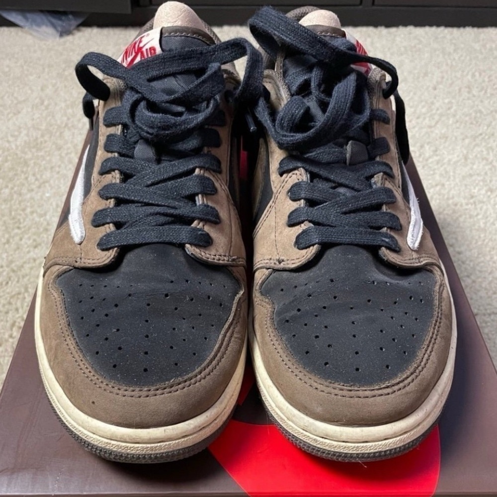 Nike Air Jordan 1 Low OG Mocha Travis Scott sz 12. No Box